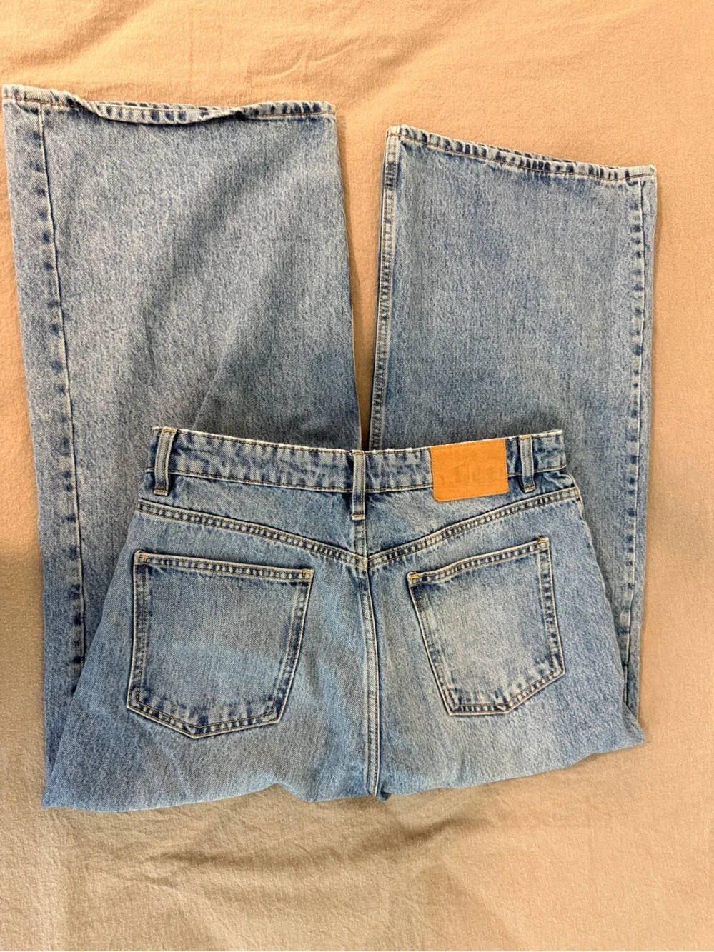 Zara wide leg crop medium light wash jeans 10